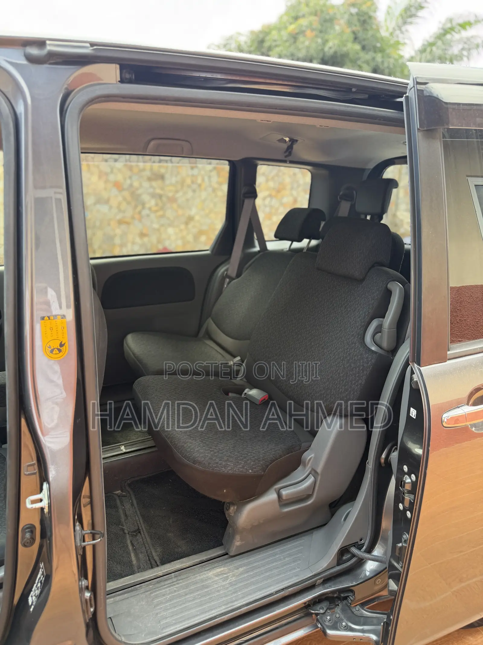 Toyota Sienta 1.5 FWD 2012 Gray