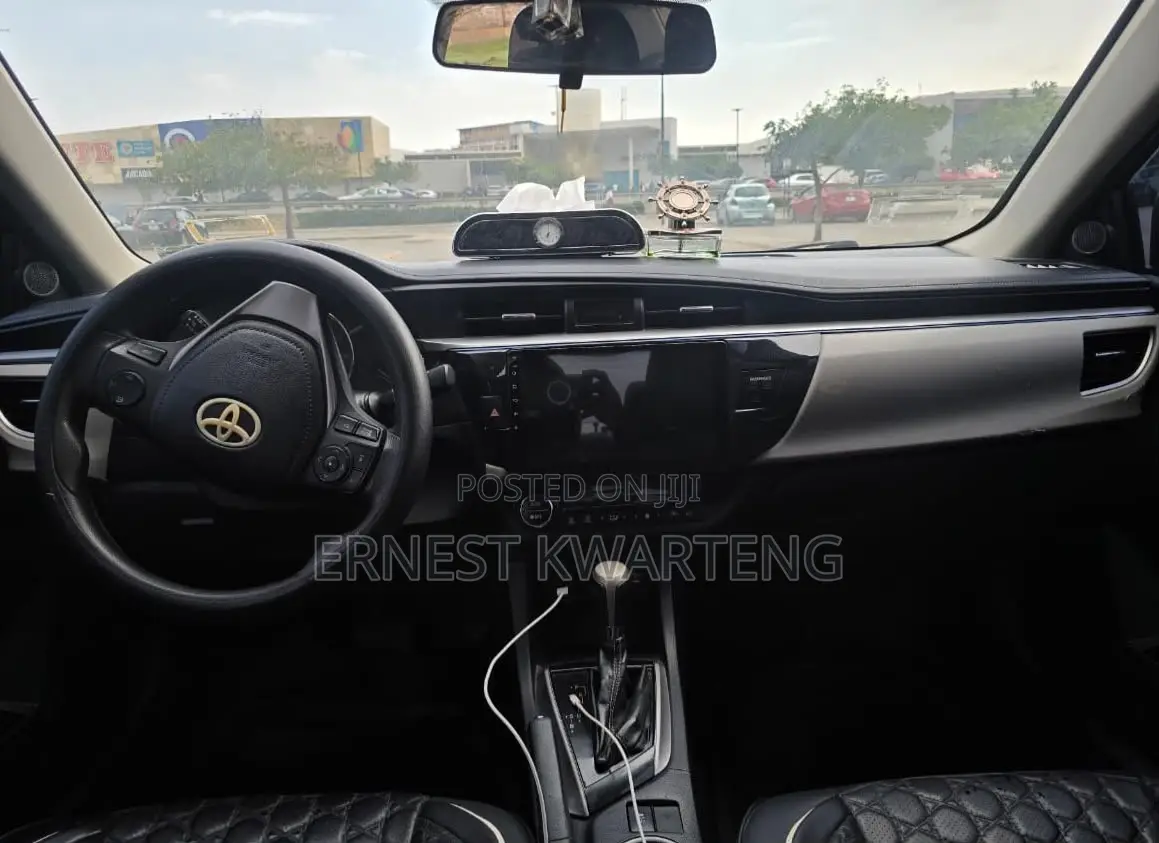 Toyota Corolla 2015 Gray