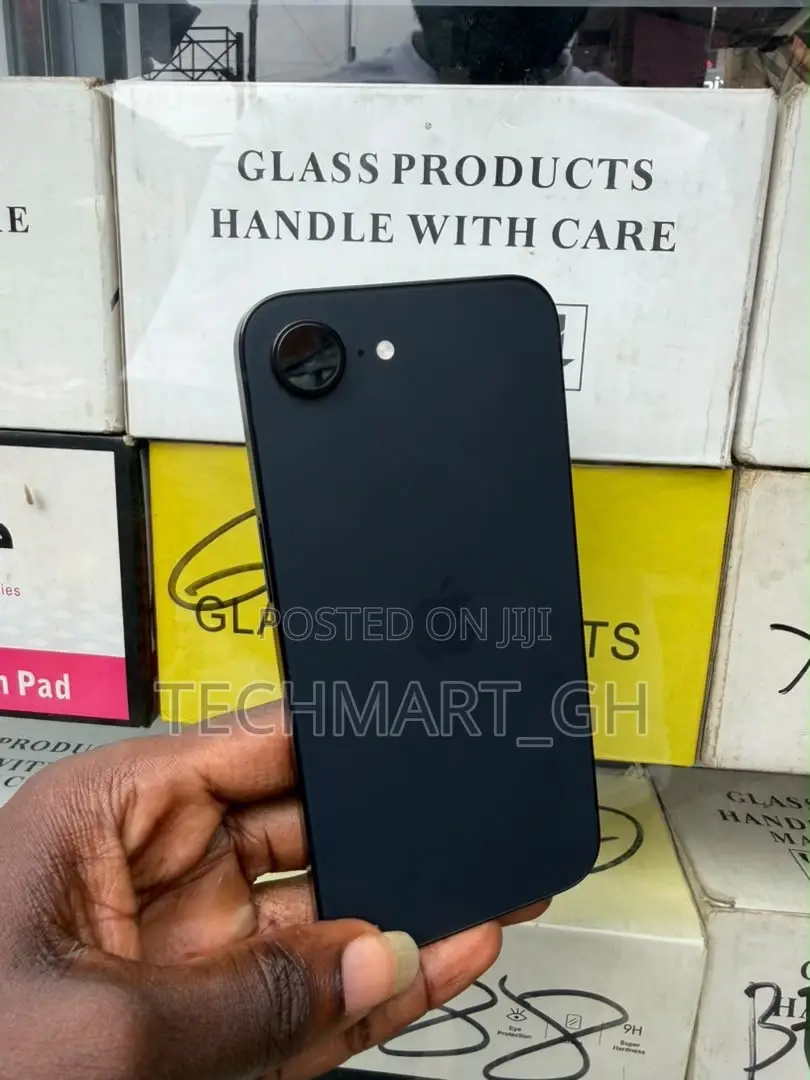 Apple iPhone 16e 128 GB Black