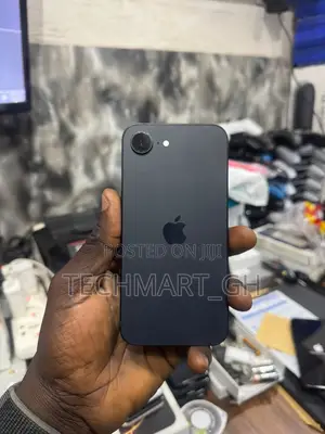 Apple iPhone 16e 128 GB Black