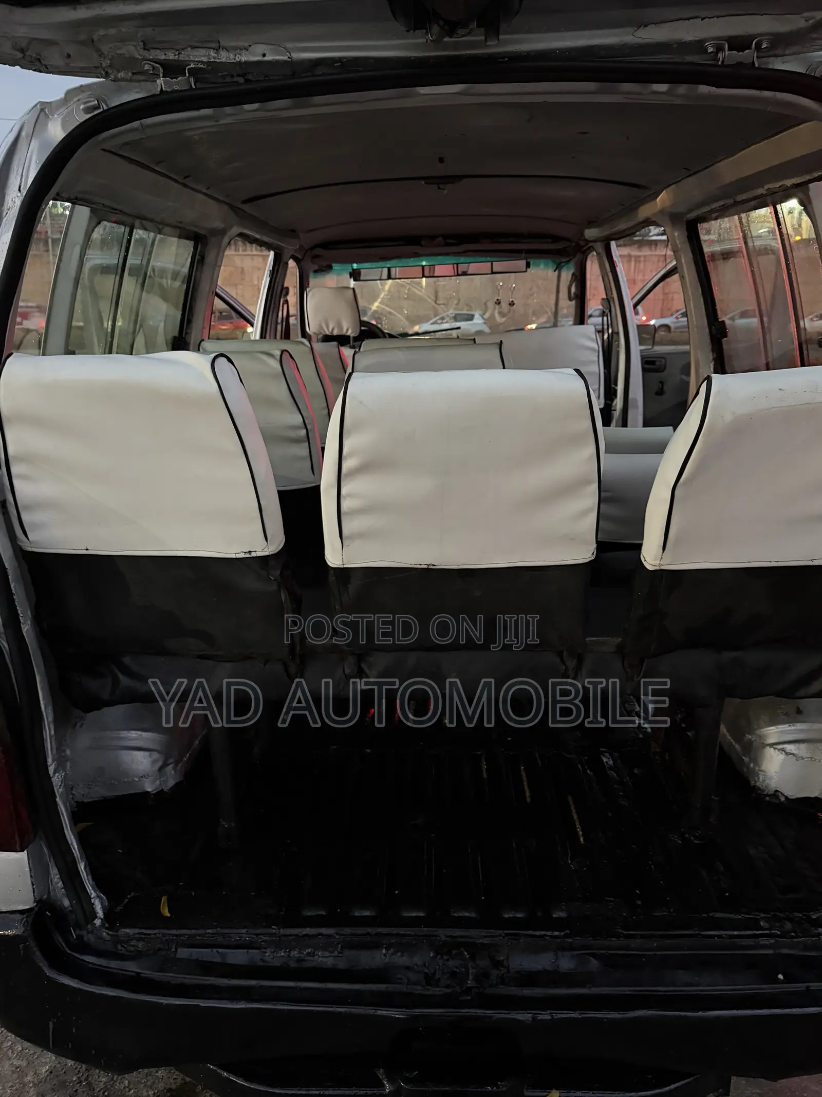 Toyota HiAce 2006 Grey