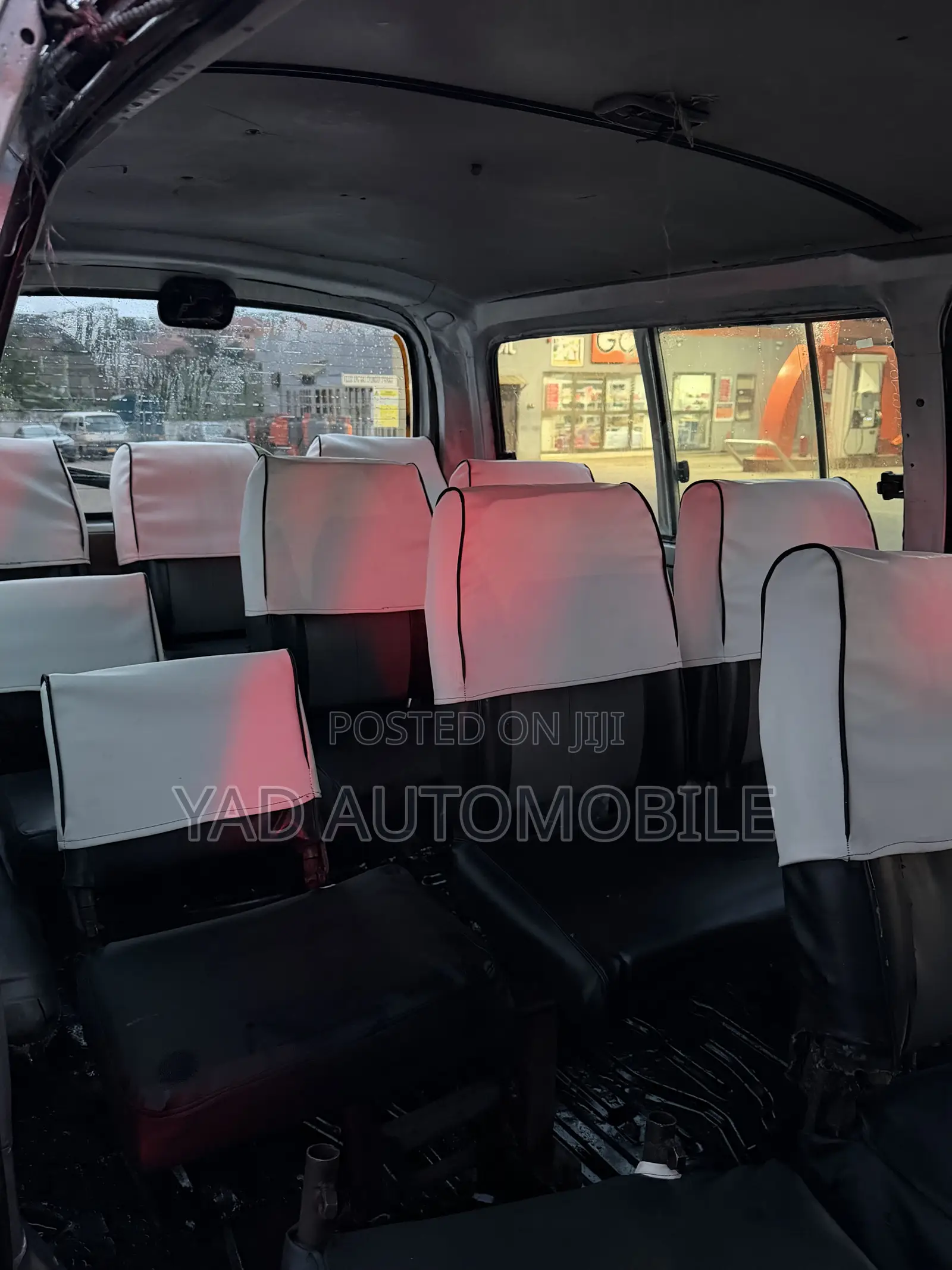 Toyota HiAce 2006 Grey