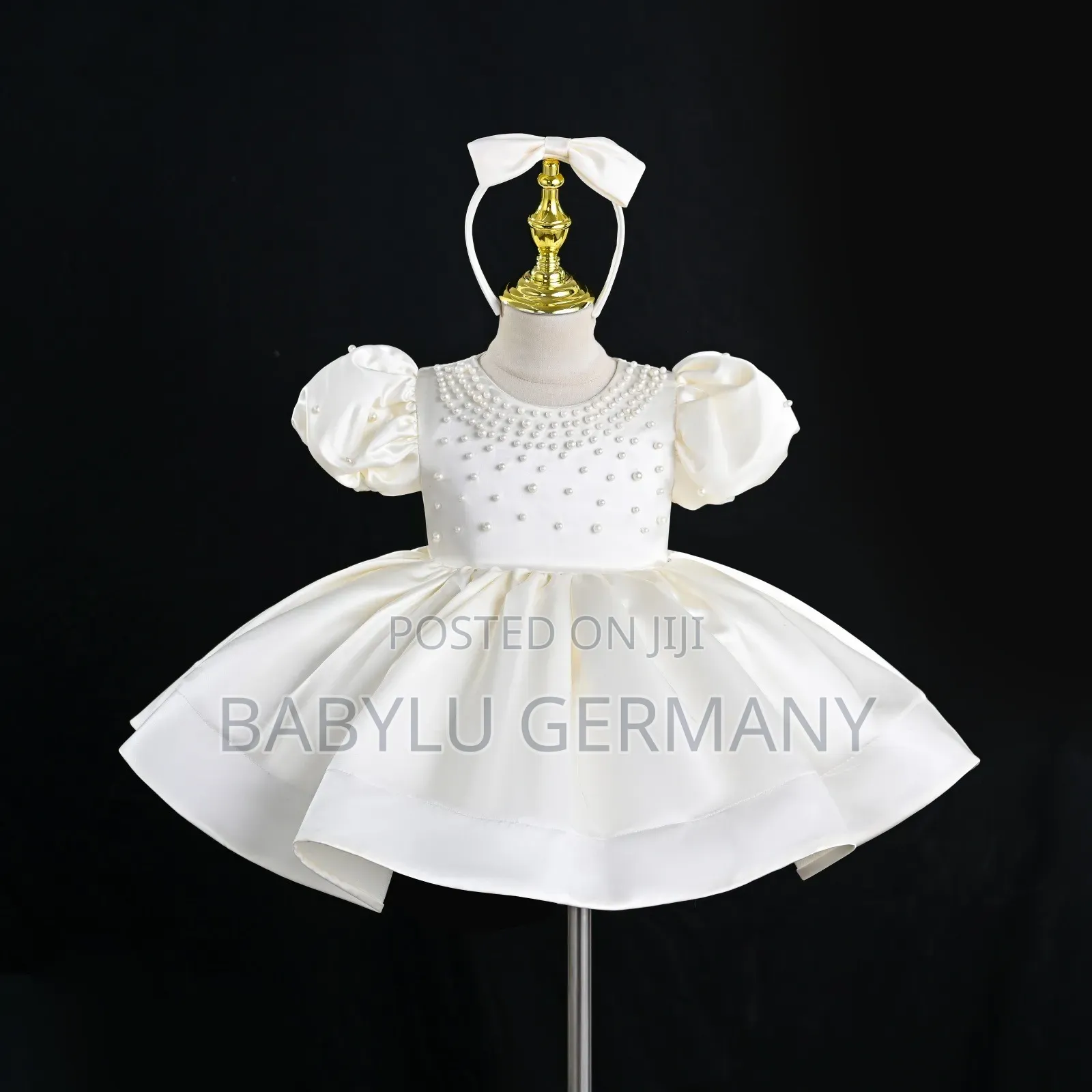 Premium Off-White Dress With Free Hair Accessory