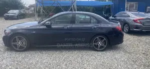 Mercedes-Benz C43 2020 Blue