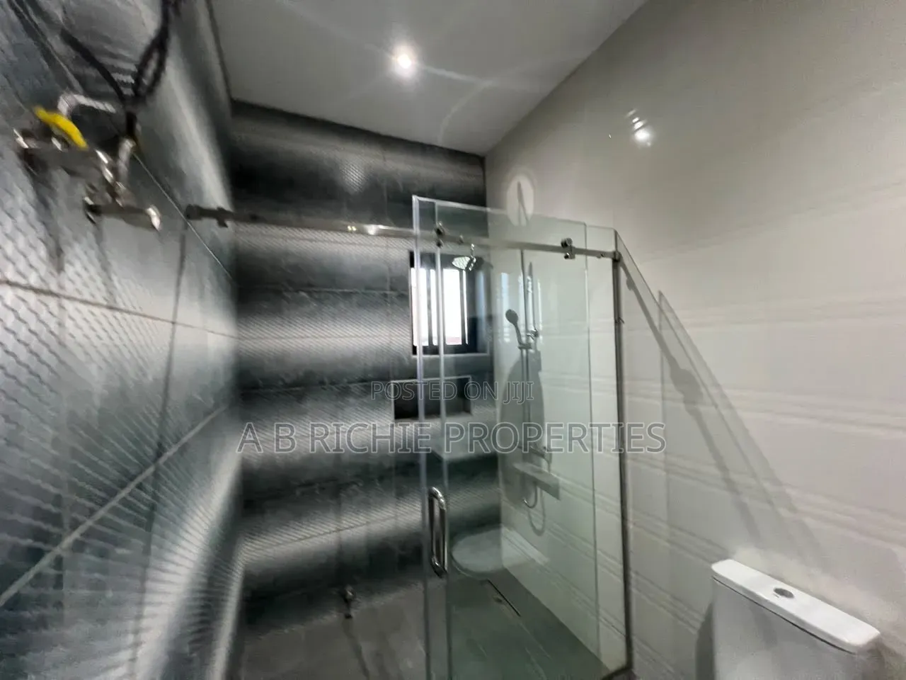1bdrm Apartment in Ab Richie Properties, Police Station for rent