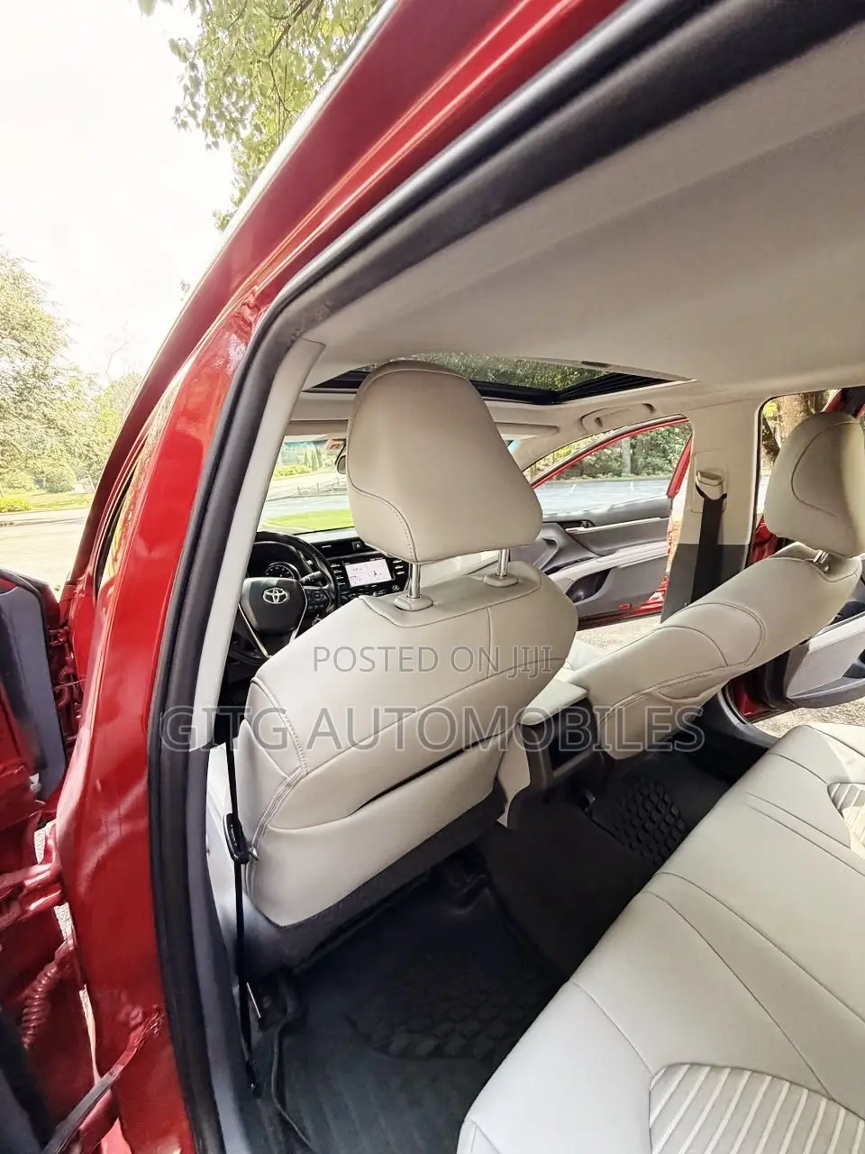 Toyota Camry SE FWD 2020 Red