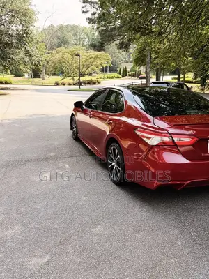 Toyota Camry SE FWD 2020 Red