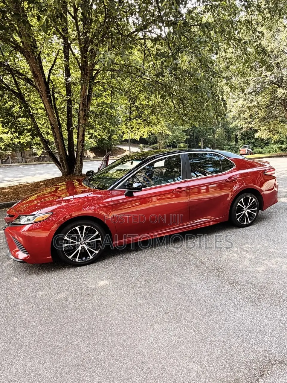 Toyota Camry SE FWD 2020 Red