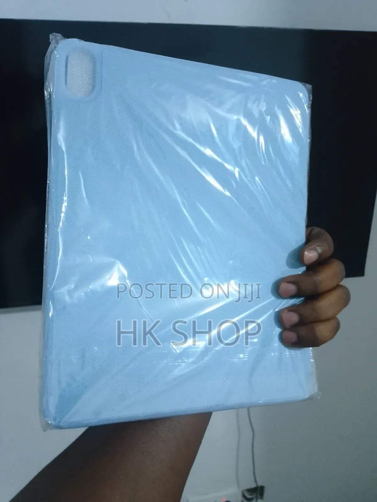 A16 Apple iPad and 10th Generation Smart Cover Case With Pen Slot