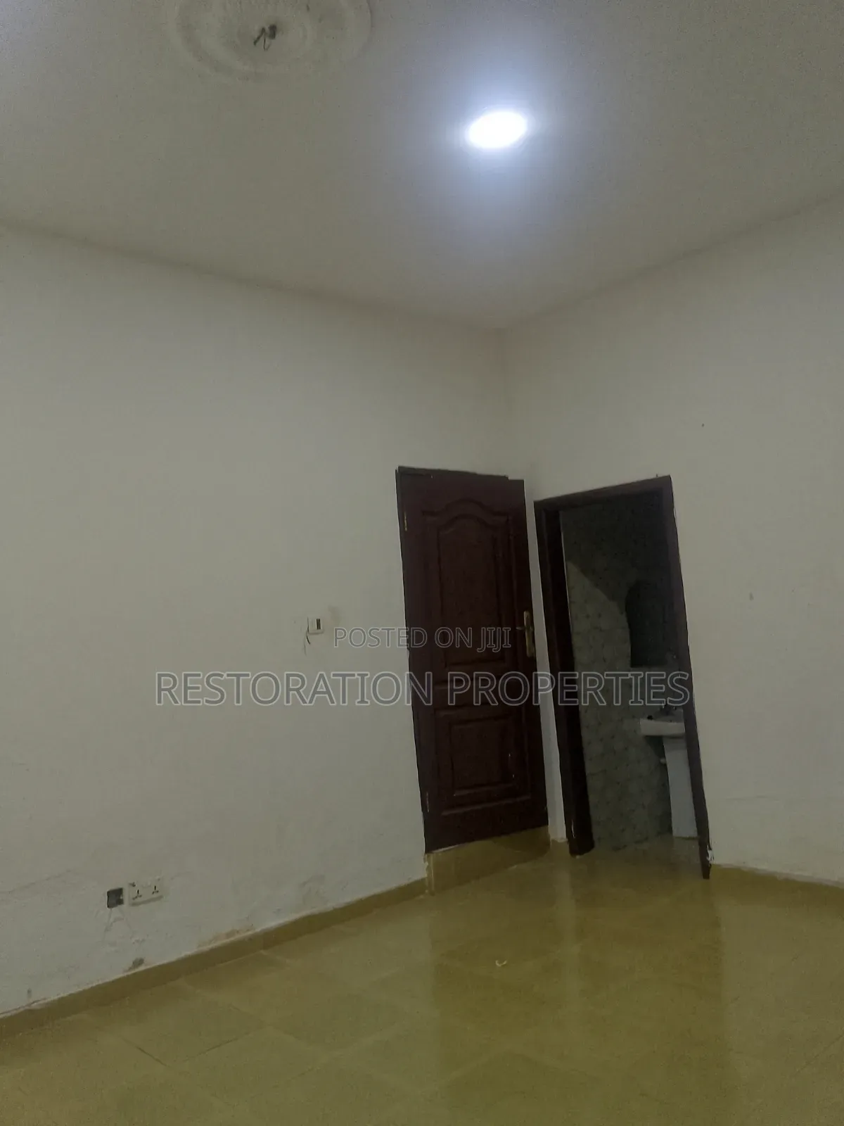 1bdrm Apartment in Adenta, Housing Down for rent
