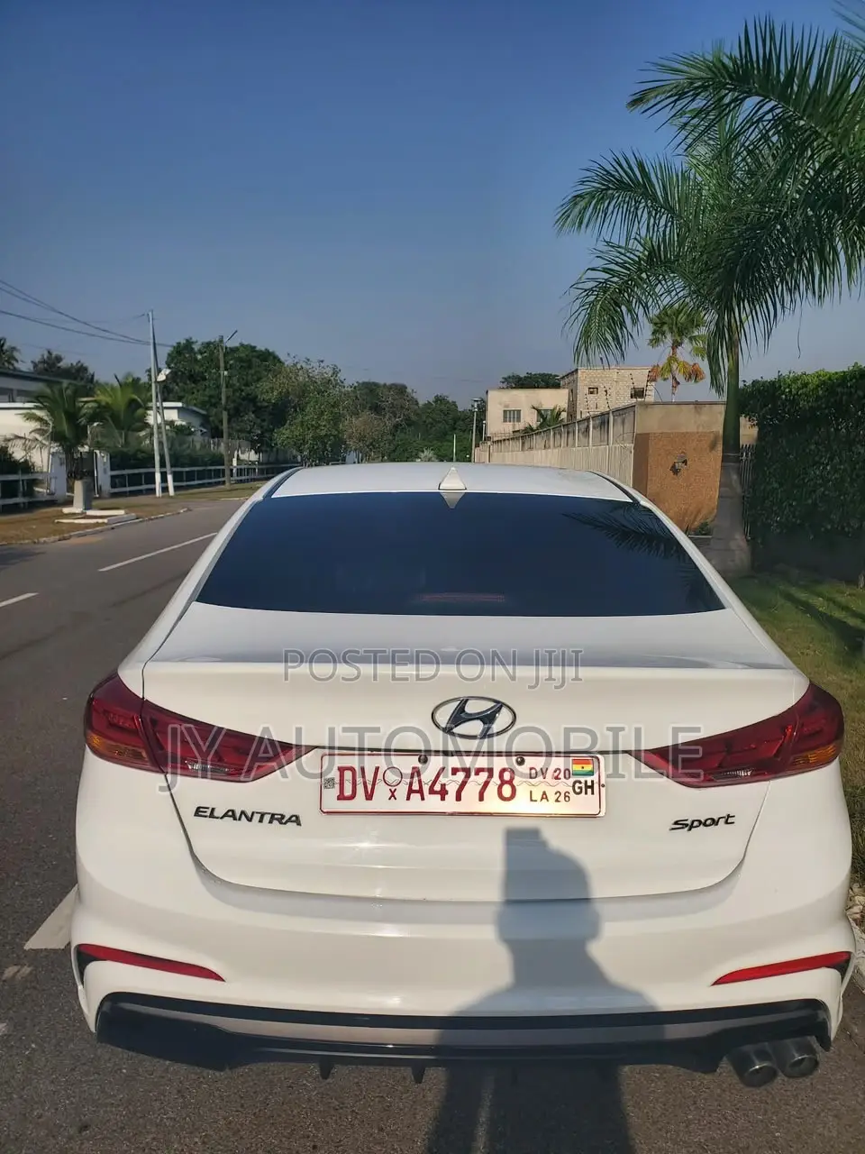 Hyundai Elantra 2018 White