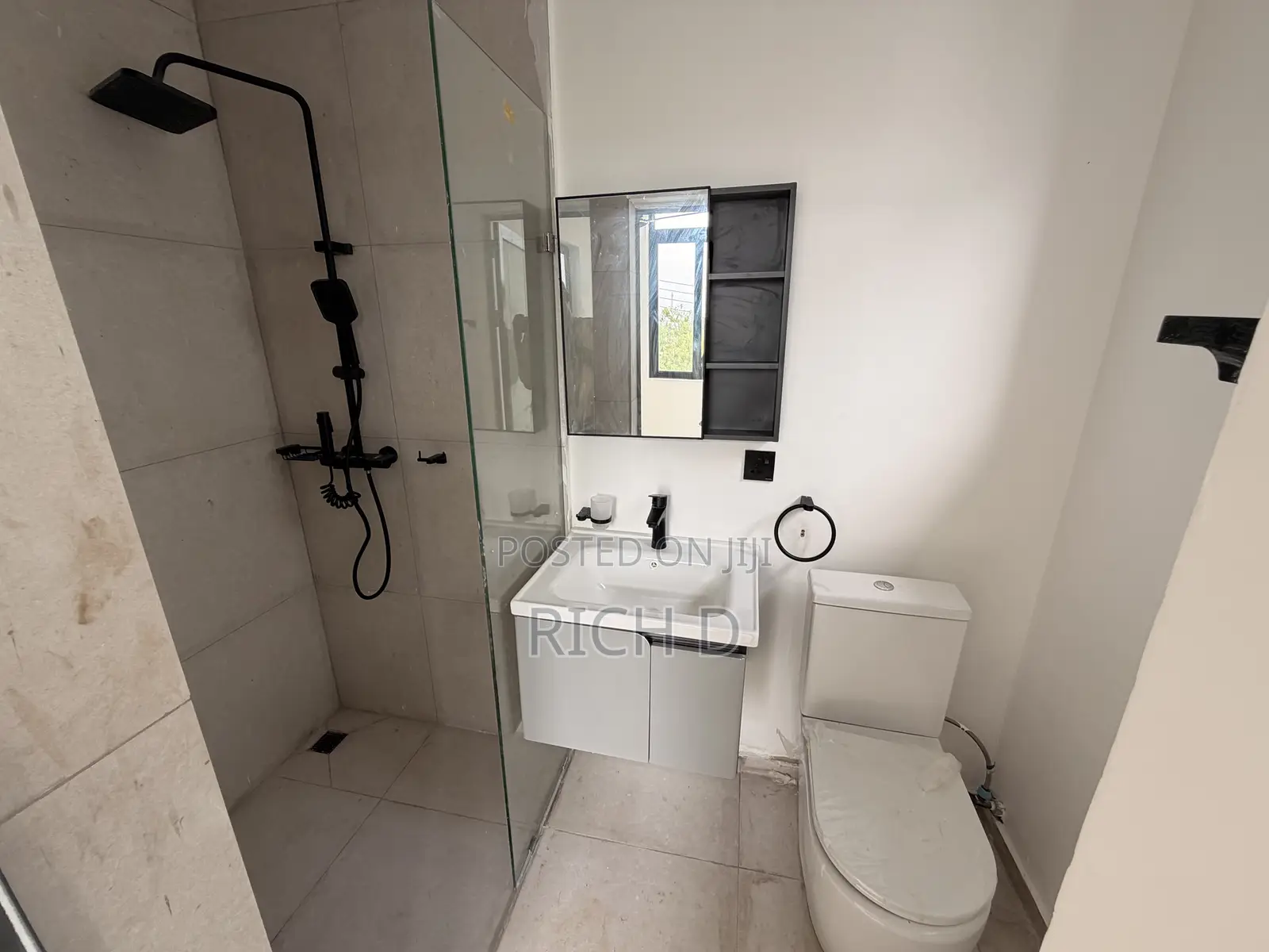3bdrm House in Sole Lagoon View, Prampram for sale