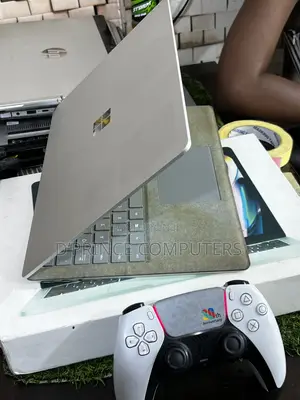 Laptop Microsoft Surface Laptop 2 16GB Intel Core i7 SSD 1T