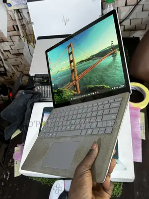 Laptop Microsoft Surface Laptop 2 16GB Intel Core i7 SSD 1T