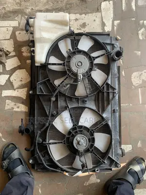 Toyota Voxy Radiator 2008 2009 2010 2012