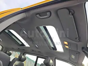 Hyundai Starex 2015 Yellow