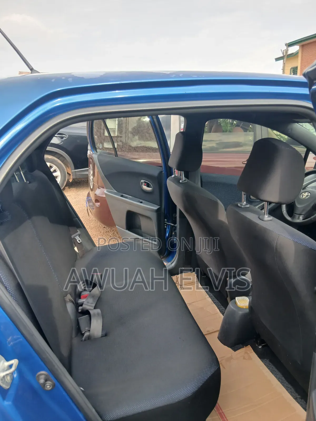 Toyota Vitz 1.3 AWD 5dr 2010 Blue
