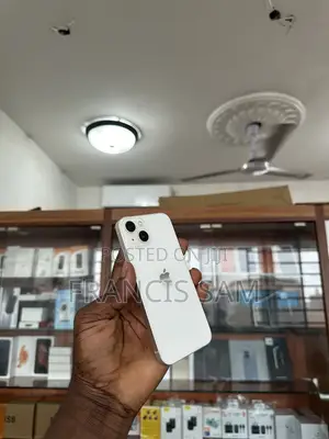 Apple iPhone 13 256 GB White