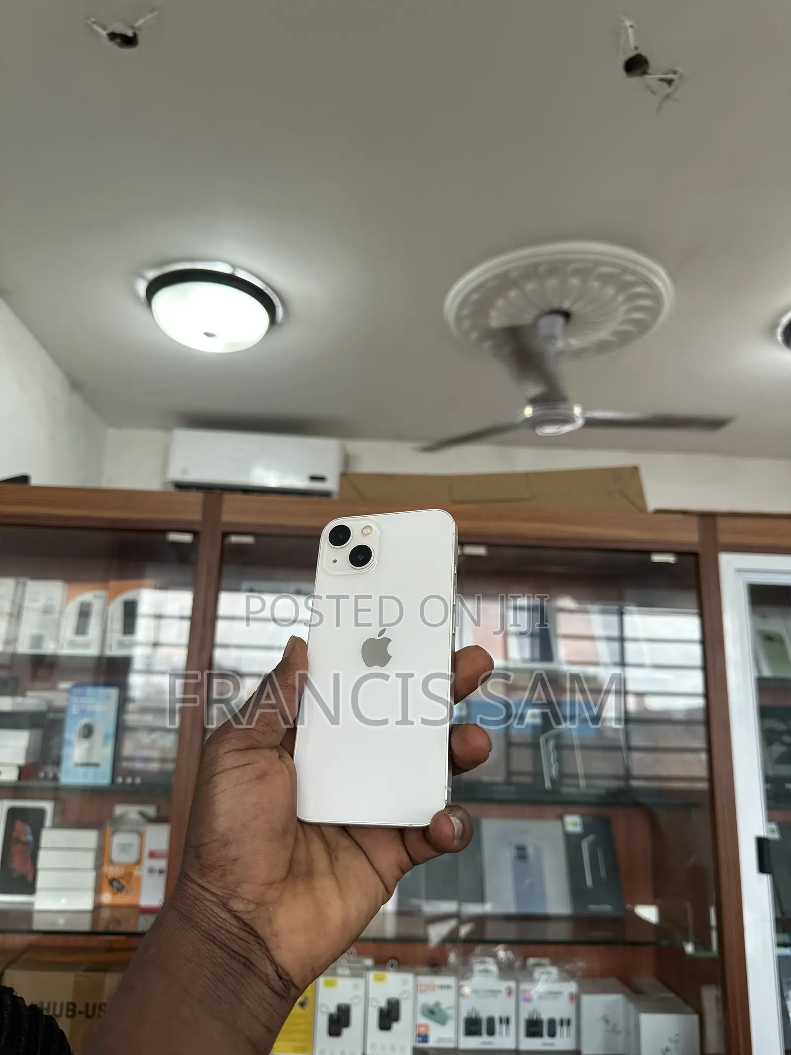 Apple iPhone 13 128 GB White