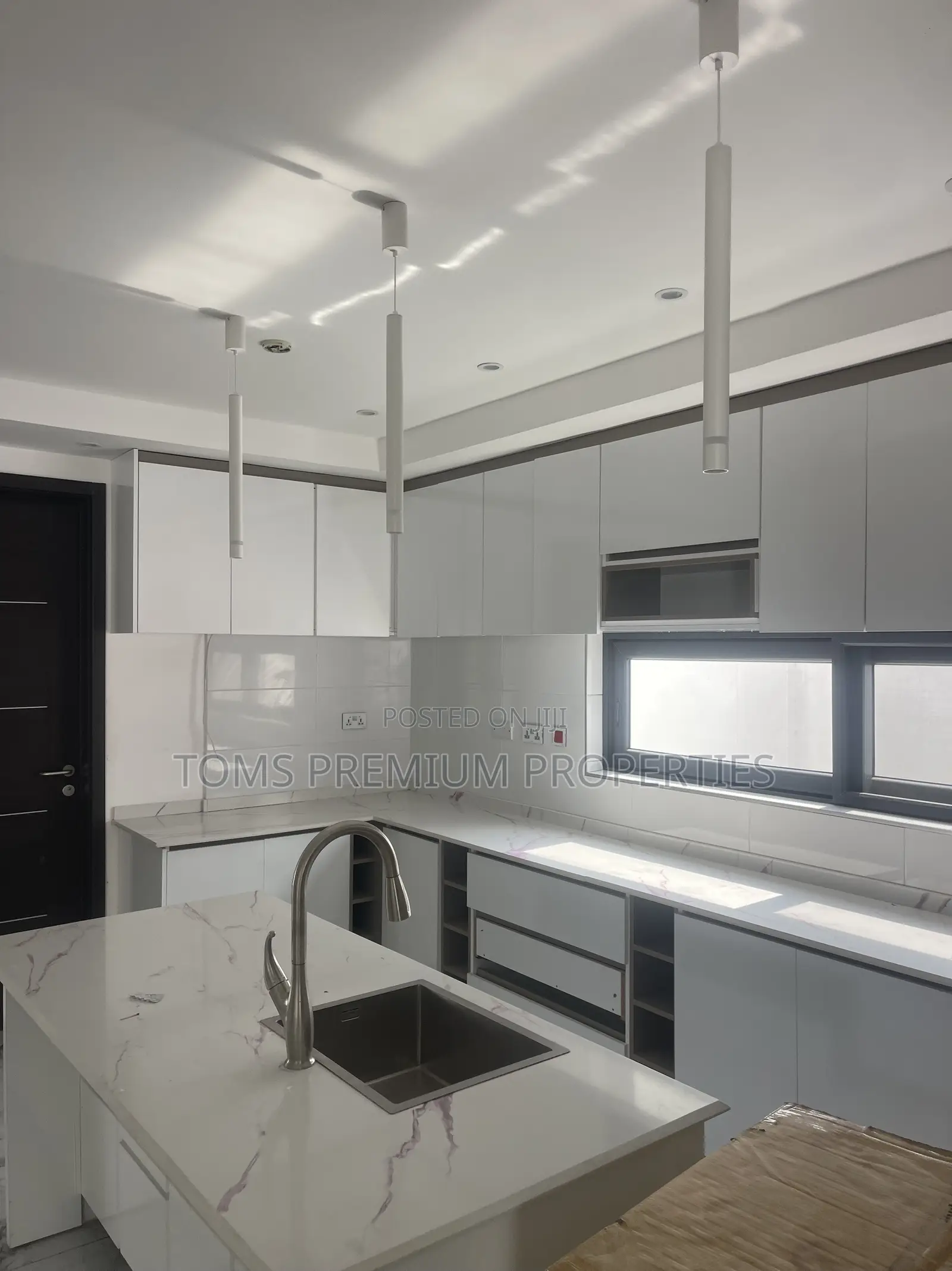 4bdrm House in East Legon for sale