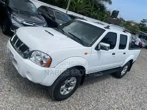 Nissan Hardbody 2019 White