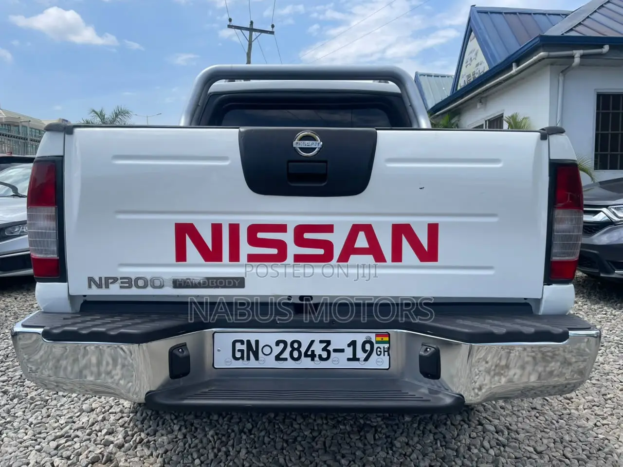 Nissan Hardbody 2019 White