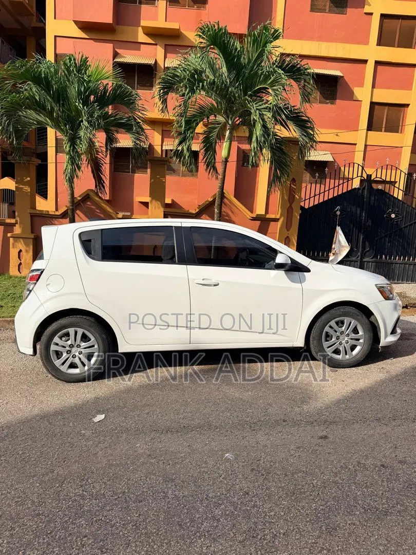 Chevrolet Sonic 2012 White