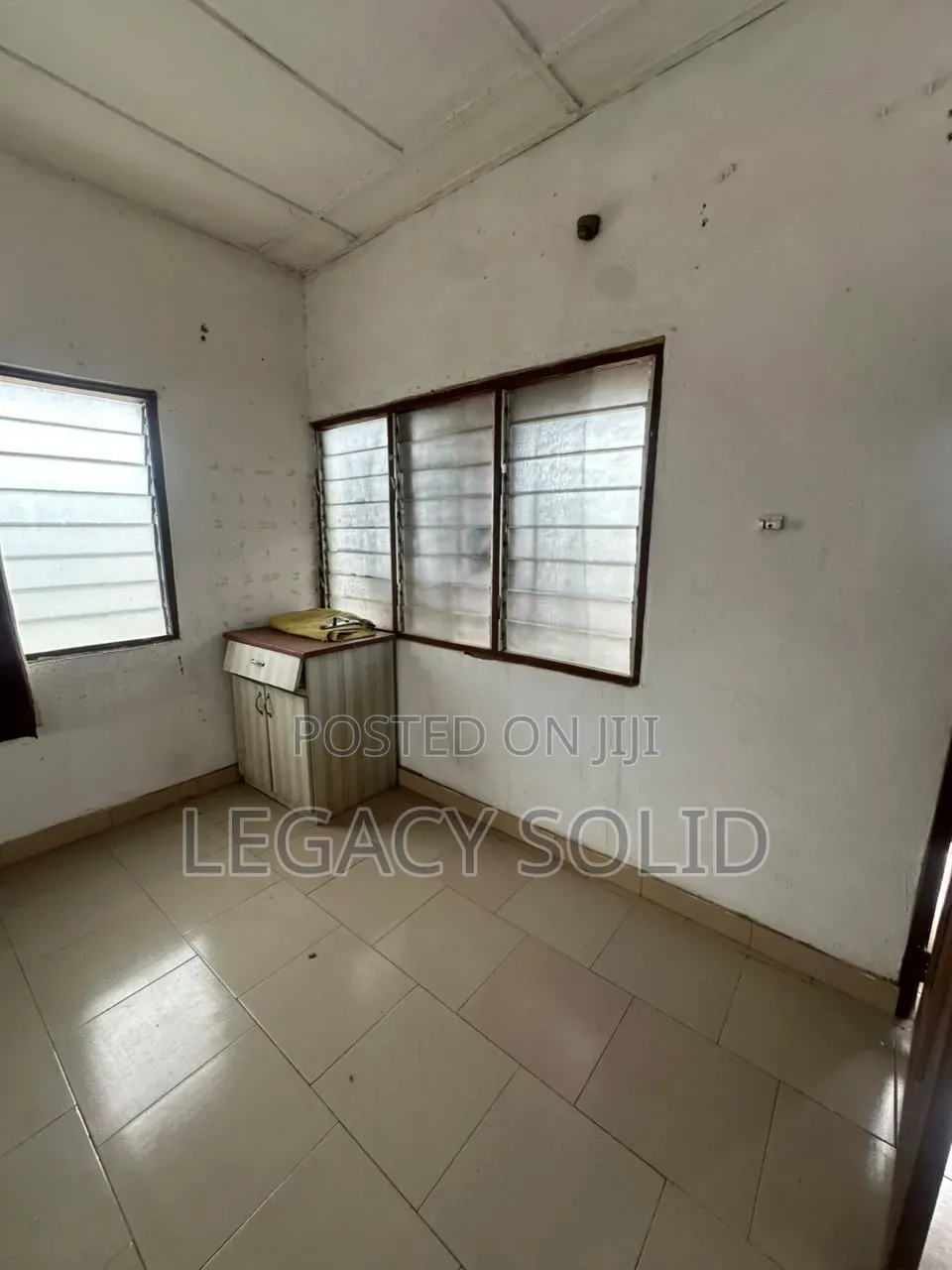 1bdrm Apartment in Legacy Solid Real, New Town for rent