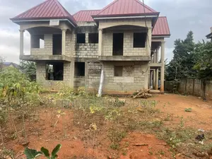 8bdrm Apartment in Abokobi - Agbogba, Ga East Municipal for sale