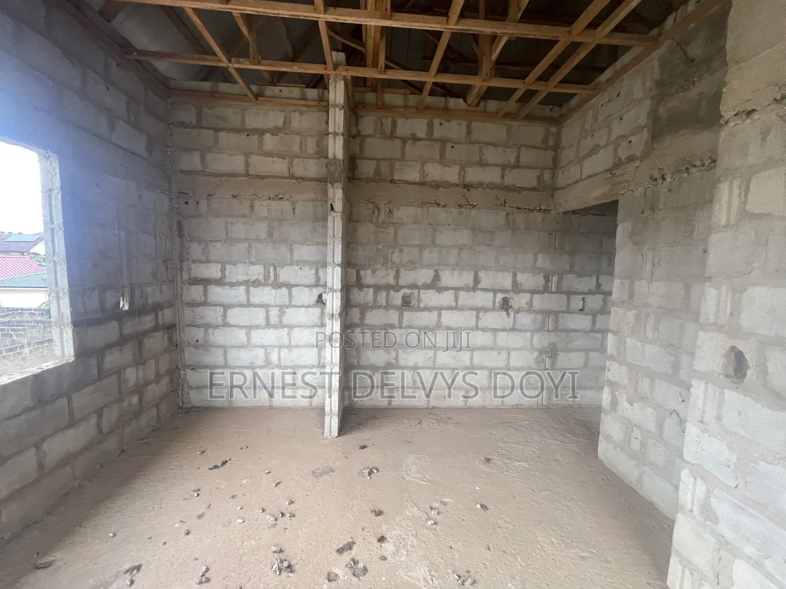8bdrm Apartment in Abokobi - Agbogba, Ga East Municipal for sale