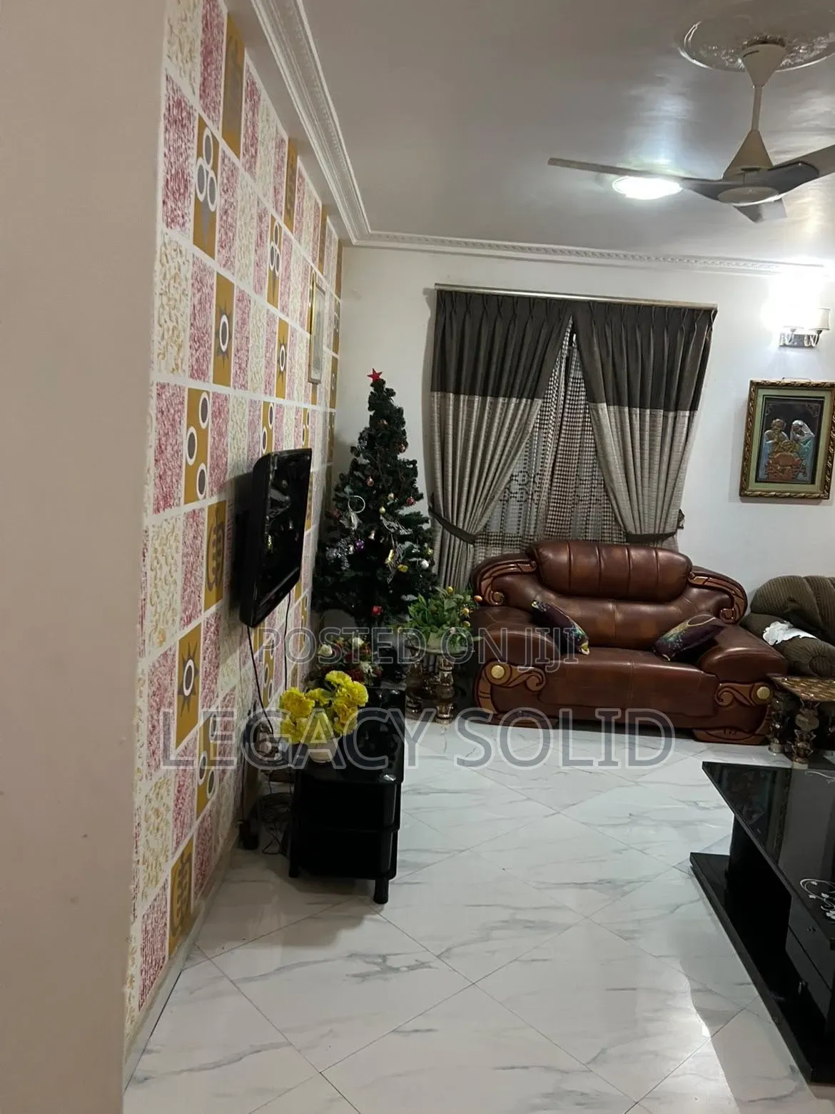 5bdrm Duplex in Legacy Solid Real, New Town for rent