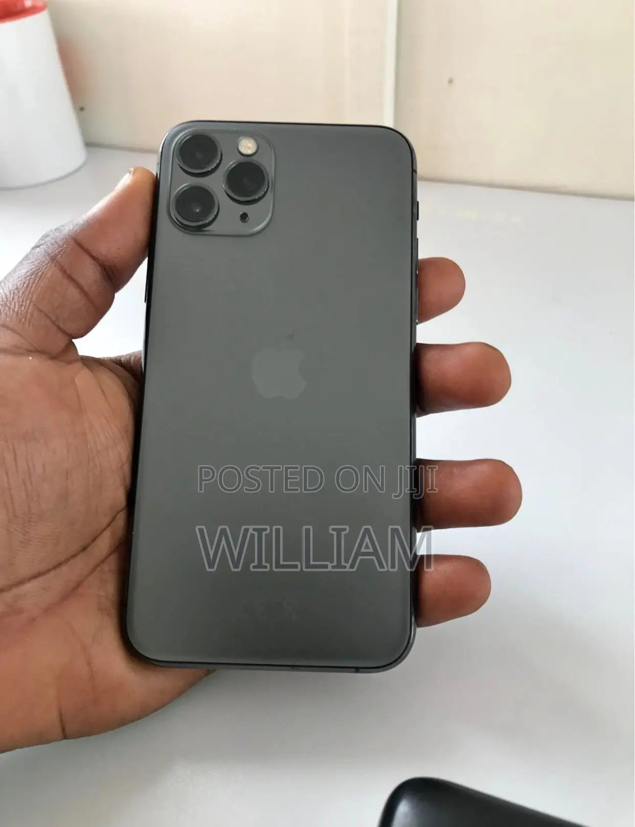 Apple iPhone 11 Pro Max 64 GB Green