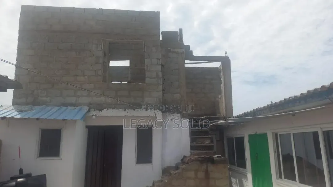 7bdrm Apartment in Legacy Solid Real, Teshie-Nungua Estates for sale