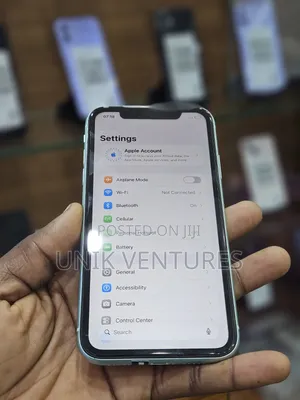 New Apple iPhone 11 128 GB Green
