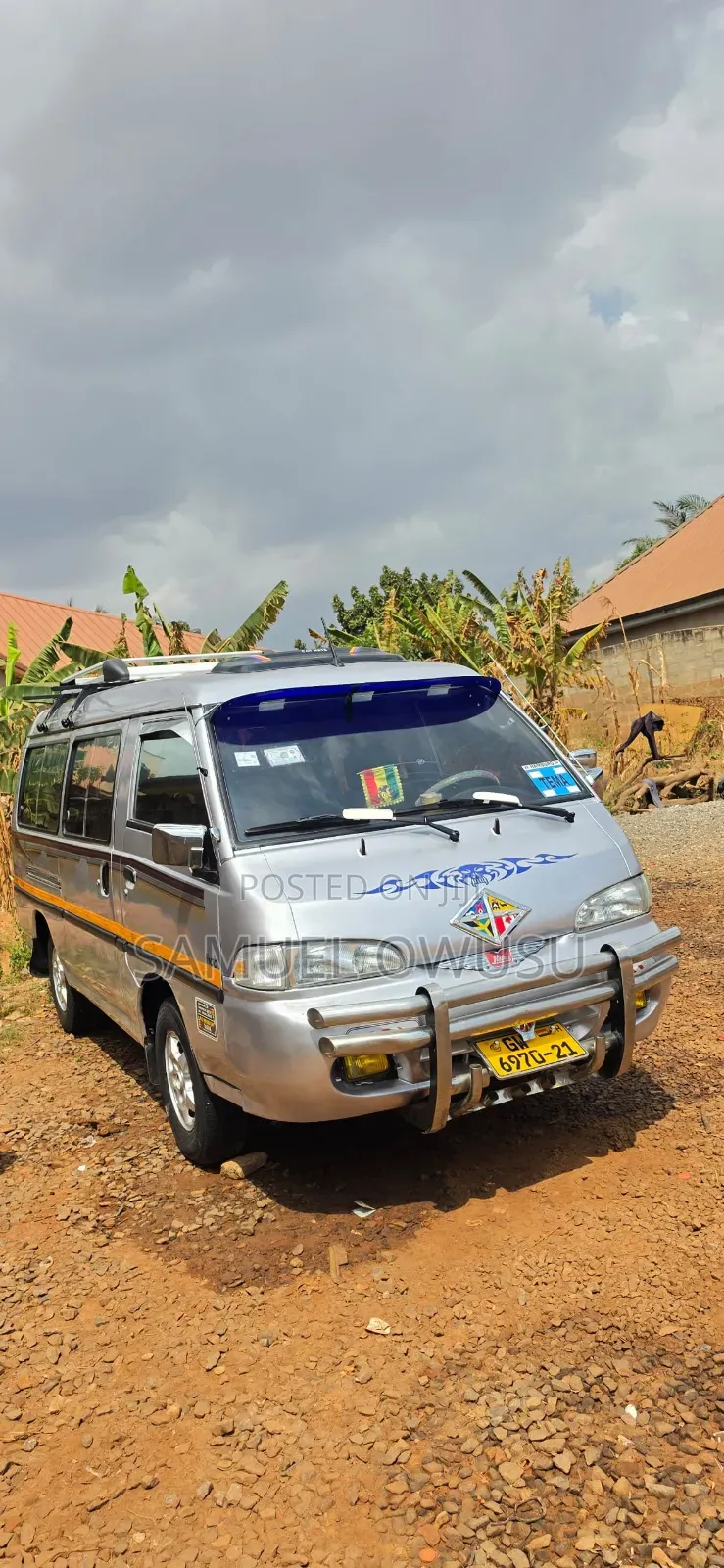 Hyundai H-100 2003 Silver