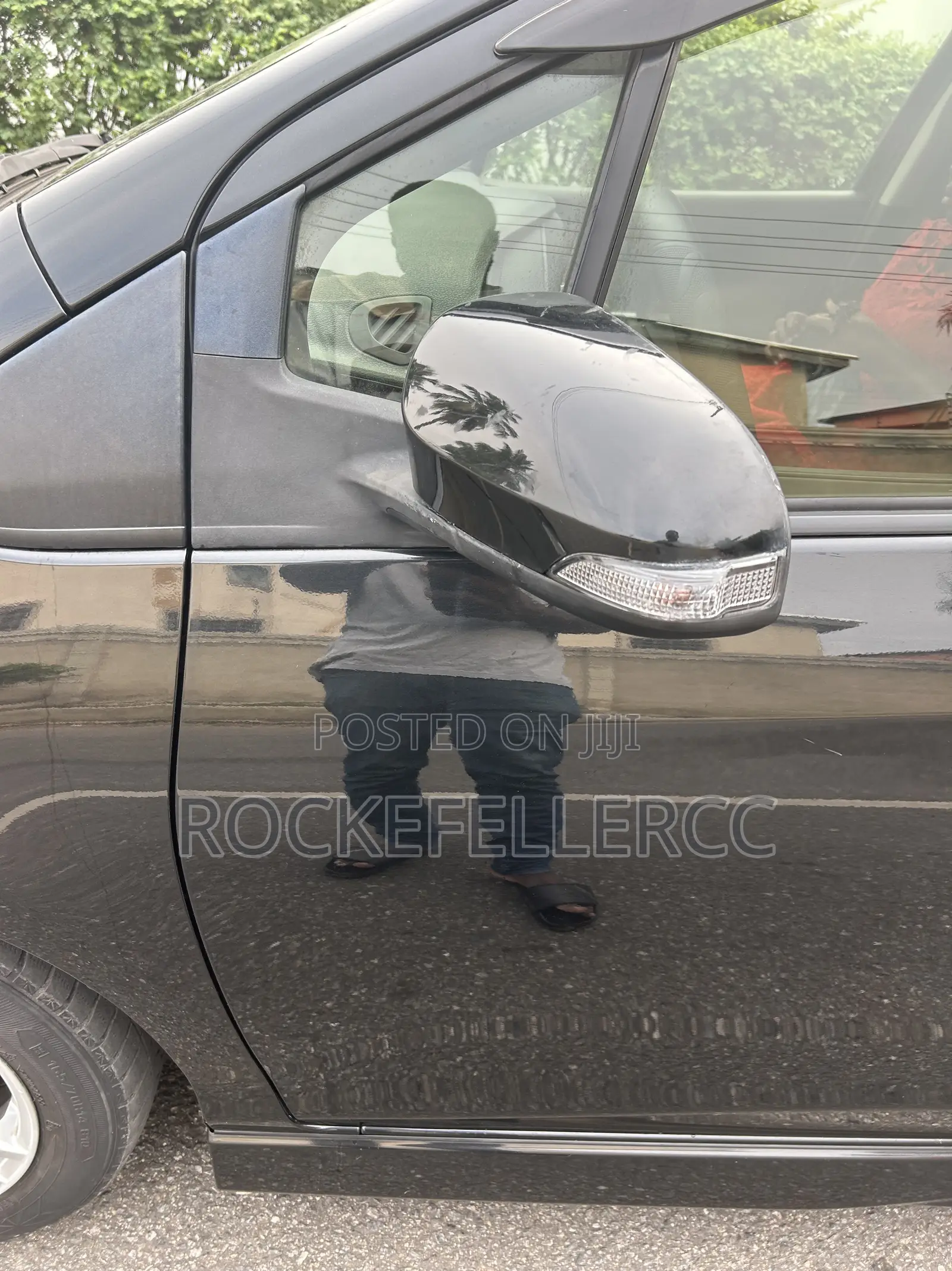 Toyota Vitz 1.3 AWD 5dr 2015 Black