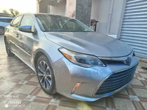 Toyota Avalon Limited FWD Sedan (3.6L 6cyl 6A) 2016 Silver
