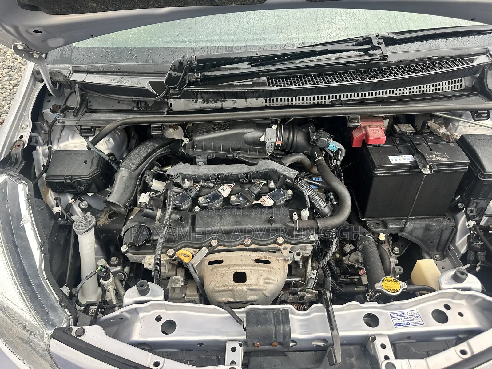 Toyota Vitz 1.3 AWD 5dr 2014 Gray