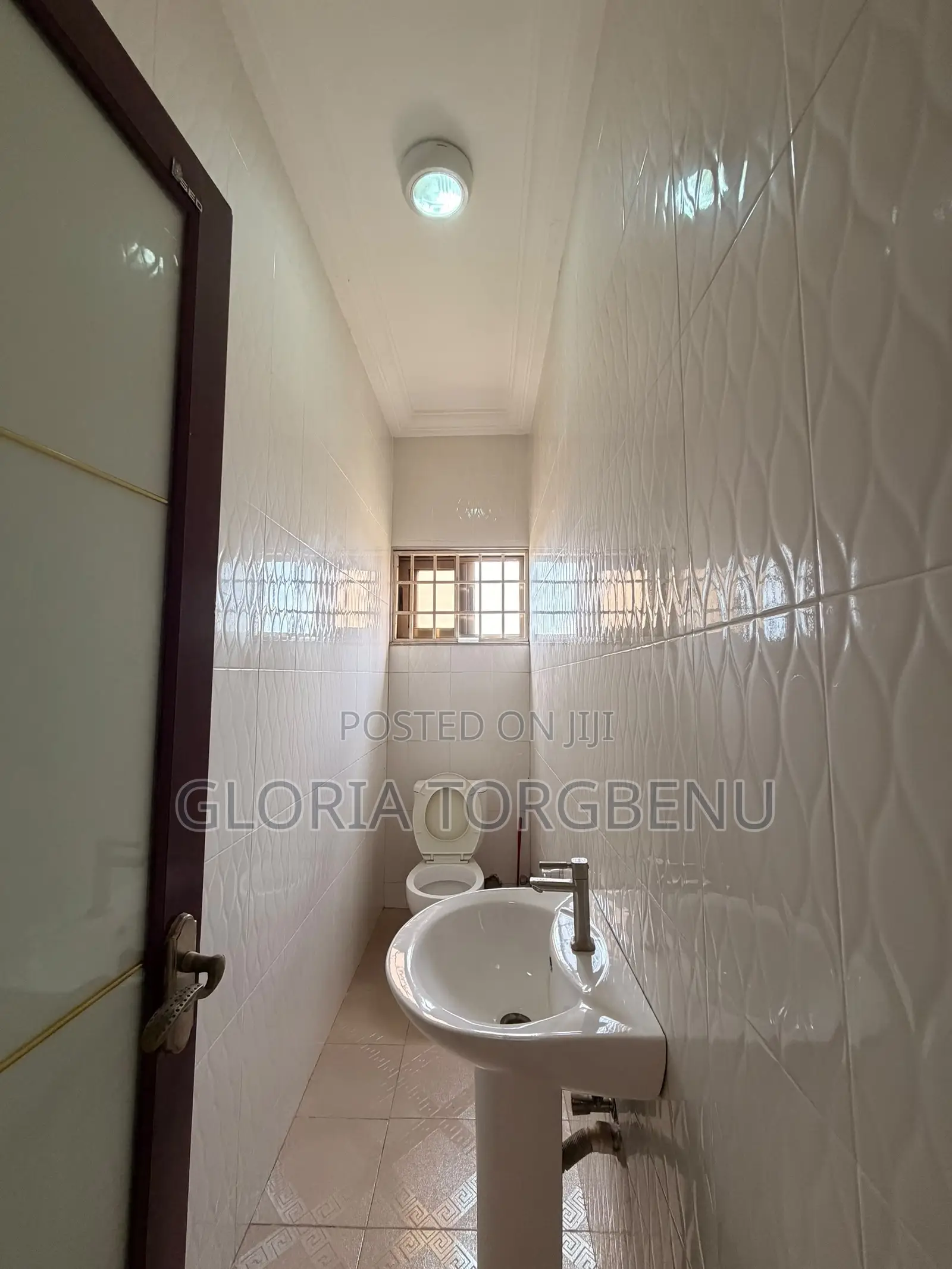 2bdrm Apartment in Ashaley Botwe for rent