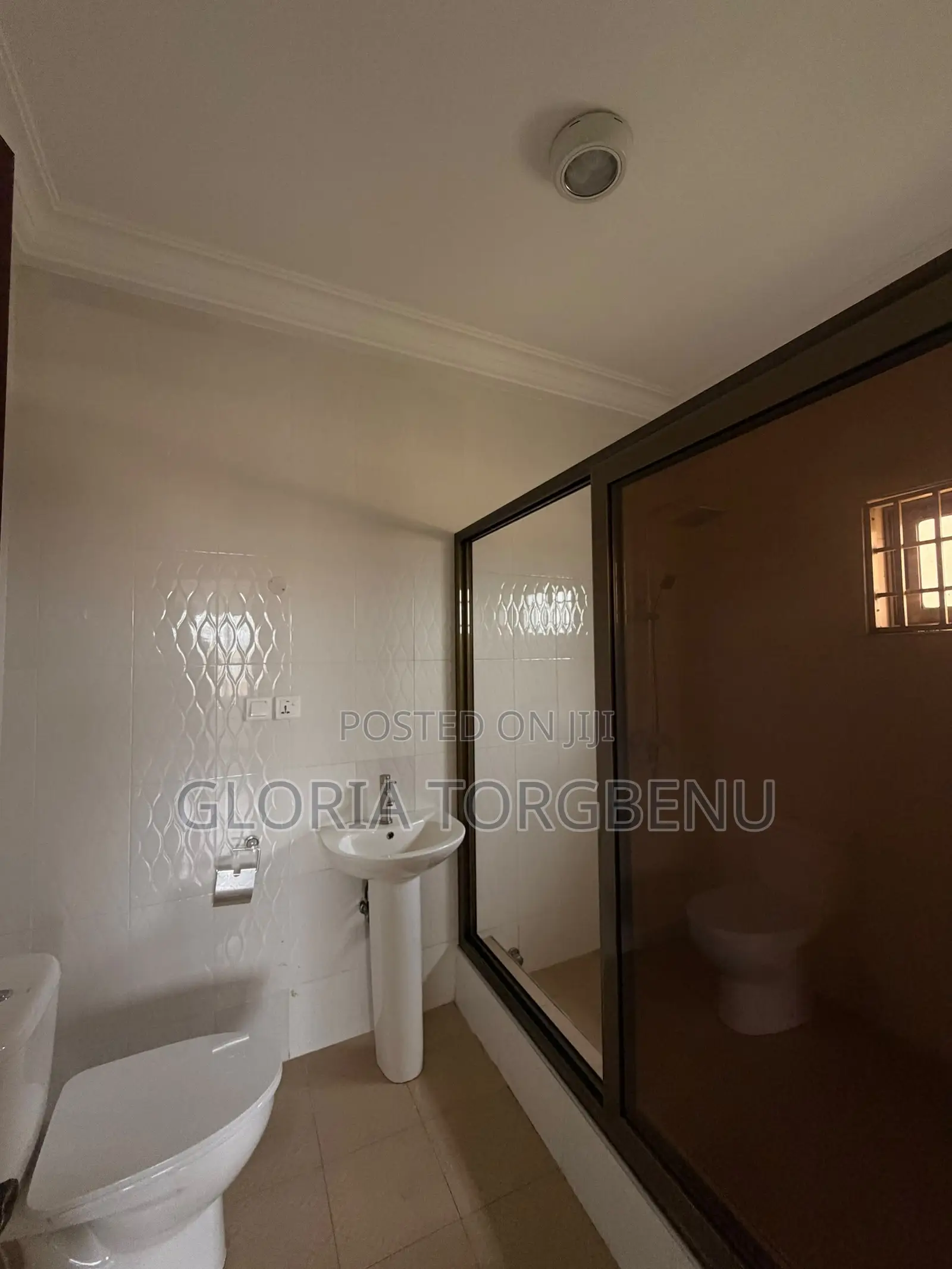 2bdrm Apartment in Ashaley Botwe for rent