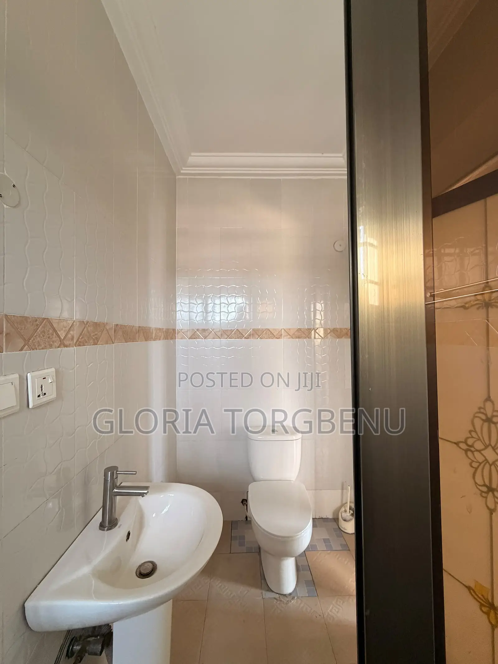 2bdrm Apartment in Ashaley Botwe for rent