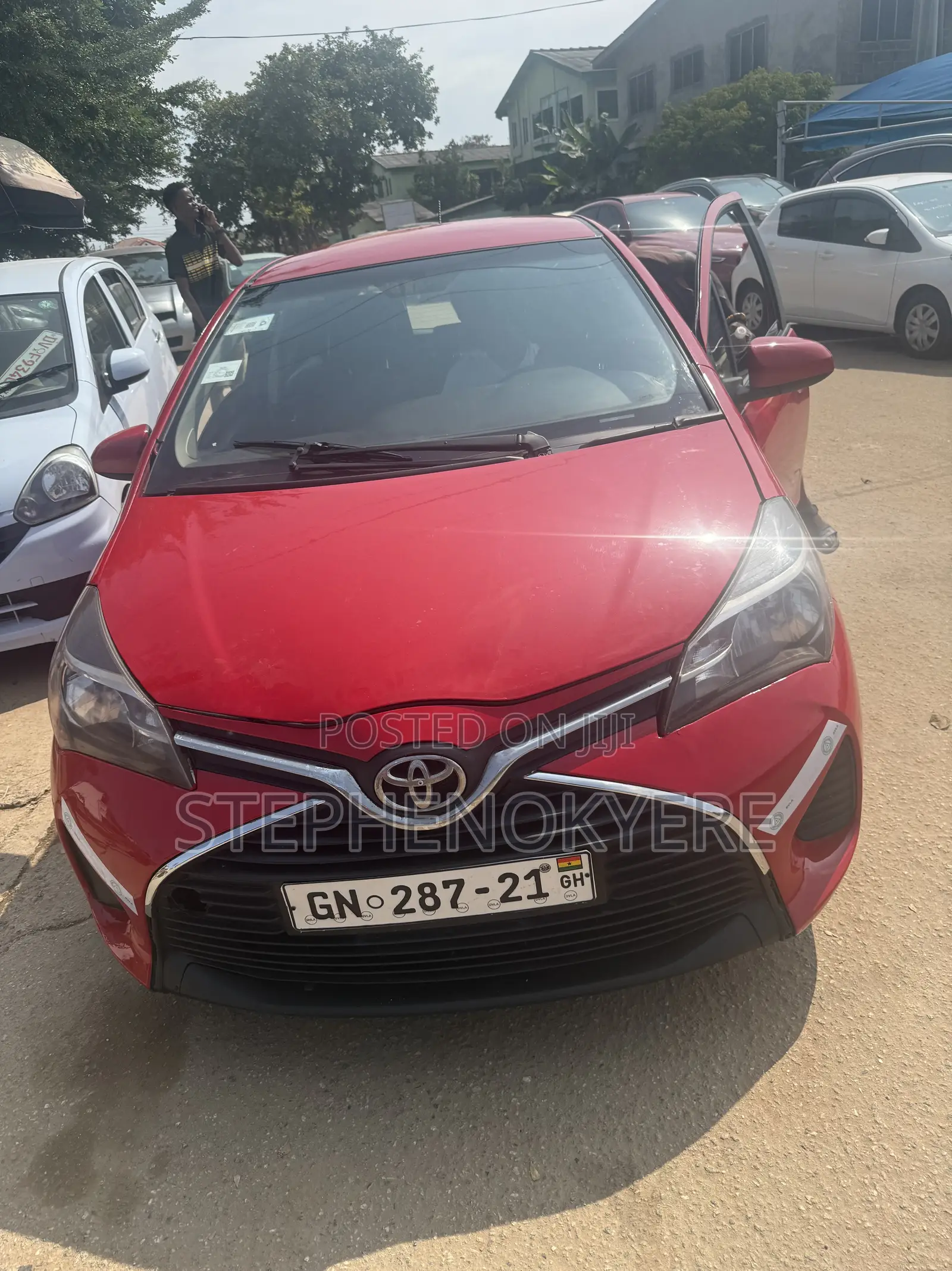 Toyota Yaris LE Hatchback 5dr 2015 Red