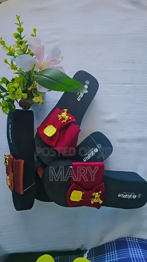 A Stylish Women's Platform Slippers