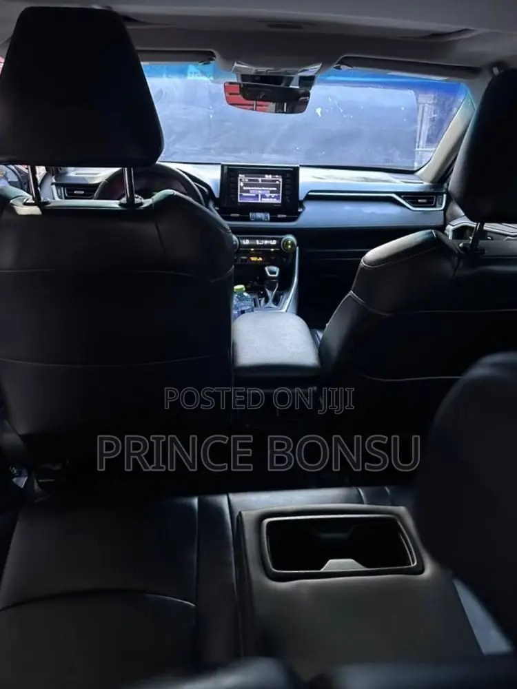Toyota RAV4 XLE Premium AWD 2020 Gray
