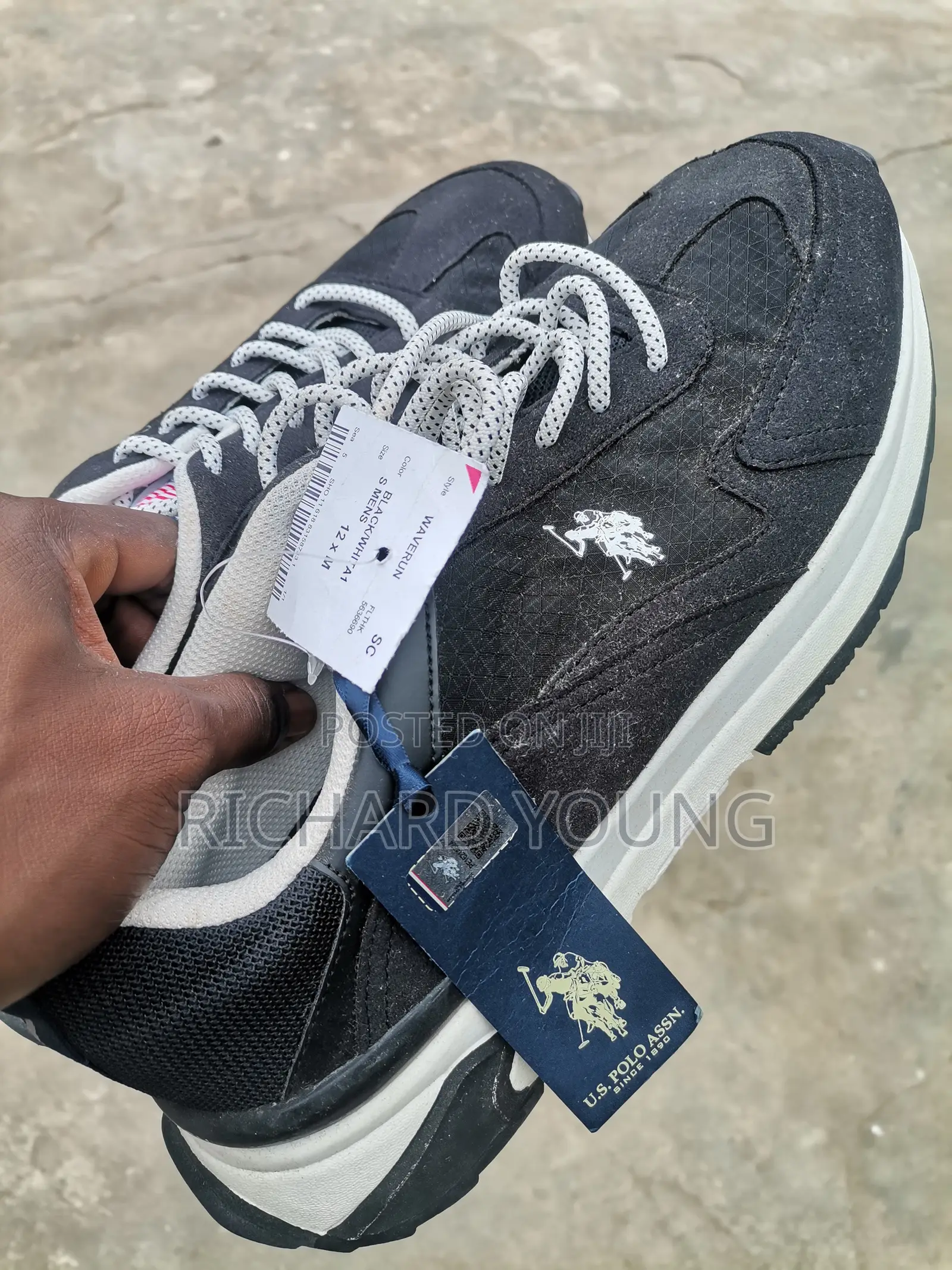Brand New SNEAKERS