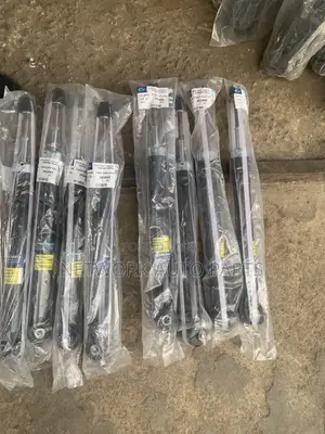 High Quality Back Shocks Absorbers for Toyota,jonda,hyundai and More