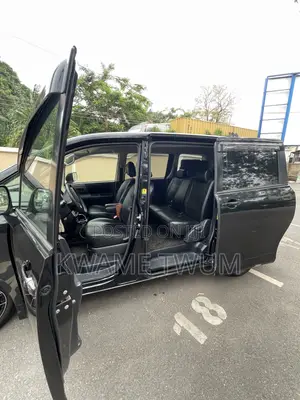 Toyota Voxy V 2WD 8-Seater 2012 Black