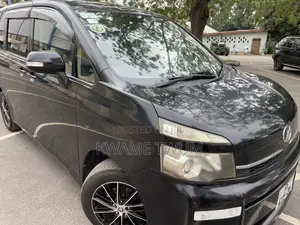 Toyota Voxy V 2WD 8-Seater 2012 Black