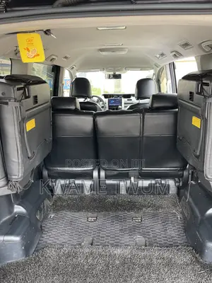 Toyota Voxy V 2WD 8-Seater 2012 Black