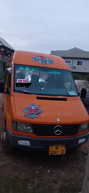 Mercedes-Benz Sprinter 1999 Orange